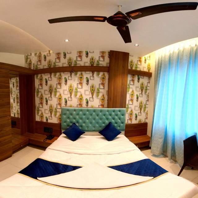 Hotel India Gate Narhe, プネ エクステリア 写真